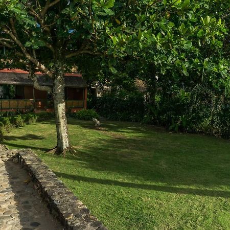 Hangout Beach Resort Caticlan Exterior photo