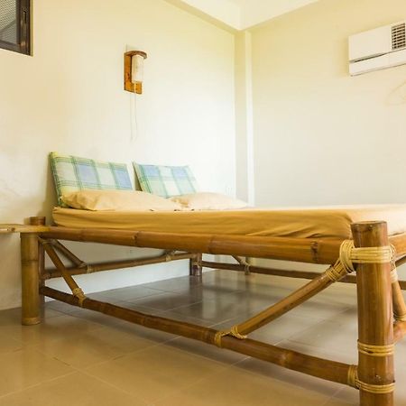 Hangout Beach Resort Caticlan Exterior photo