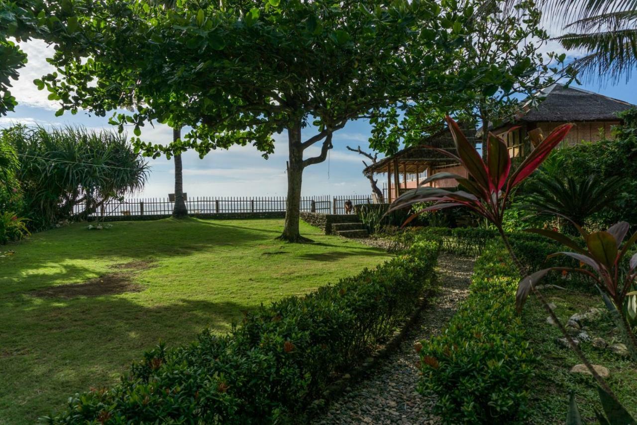Hangout Beach Resort Caticlan Exterior photo