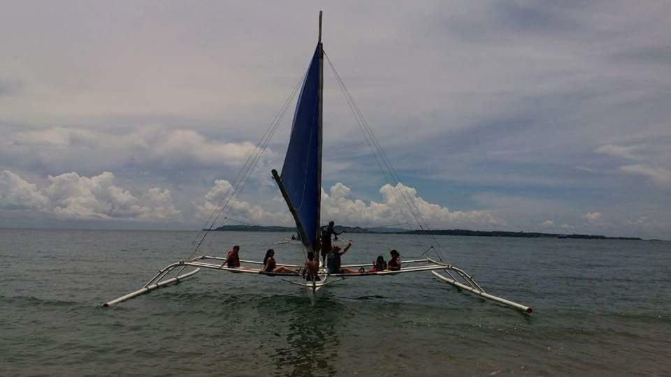 Hangout Beach Resort Caticlan Exterior photo