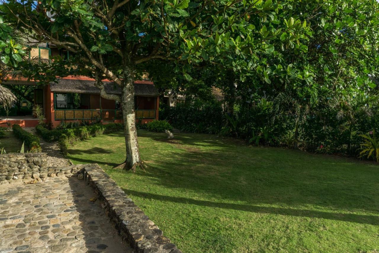 Hangout Beach Resort Caticlan Exterior photo