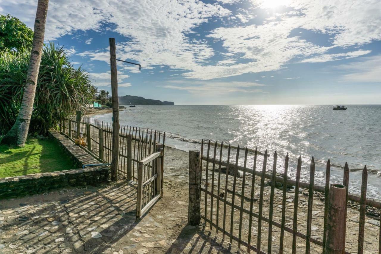 Hangout Beach Resort Caticlan Exterior photo